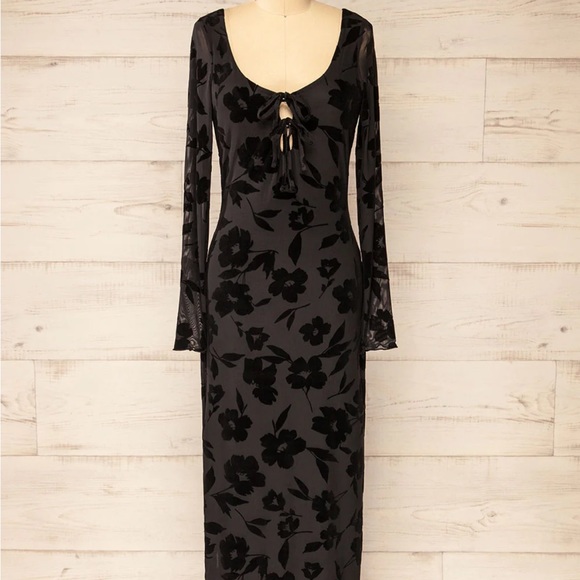 1861 Boutique Gown - Picture 1 of 1